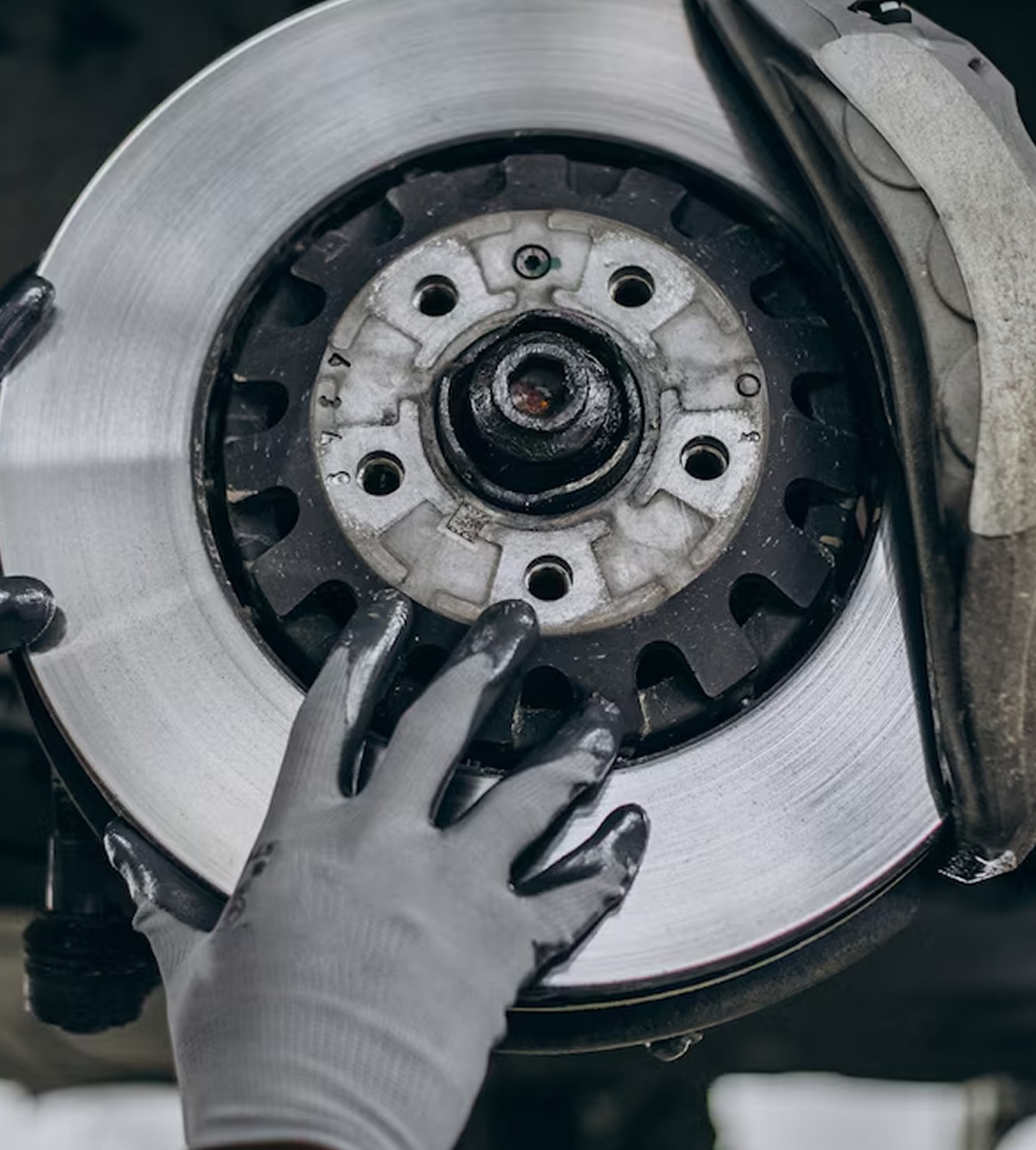 Subpage Details Slider Image Remvloeistofservice | Van der Veen Autogroep