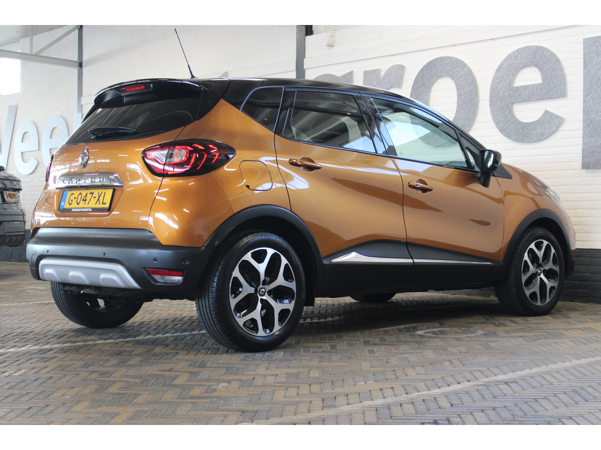 Renault Captur 1.3 TCe Intens | Incl. 12 maanden garantie | 43883224-2.jpg | Van der Veen Autogroep