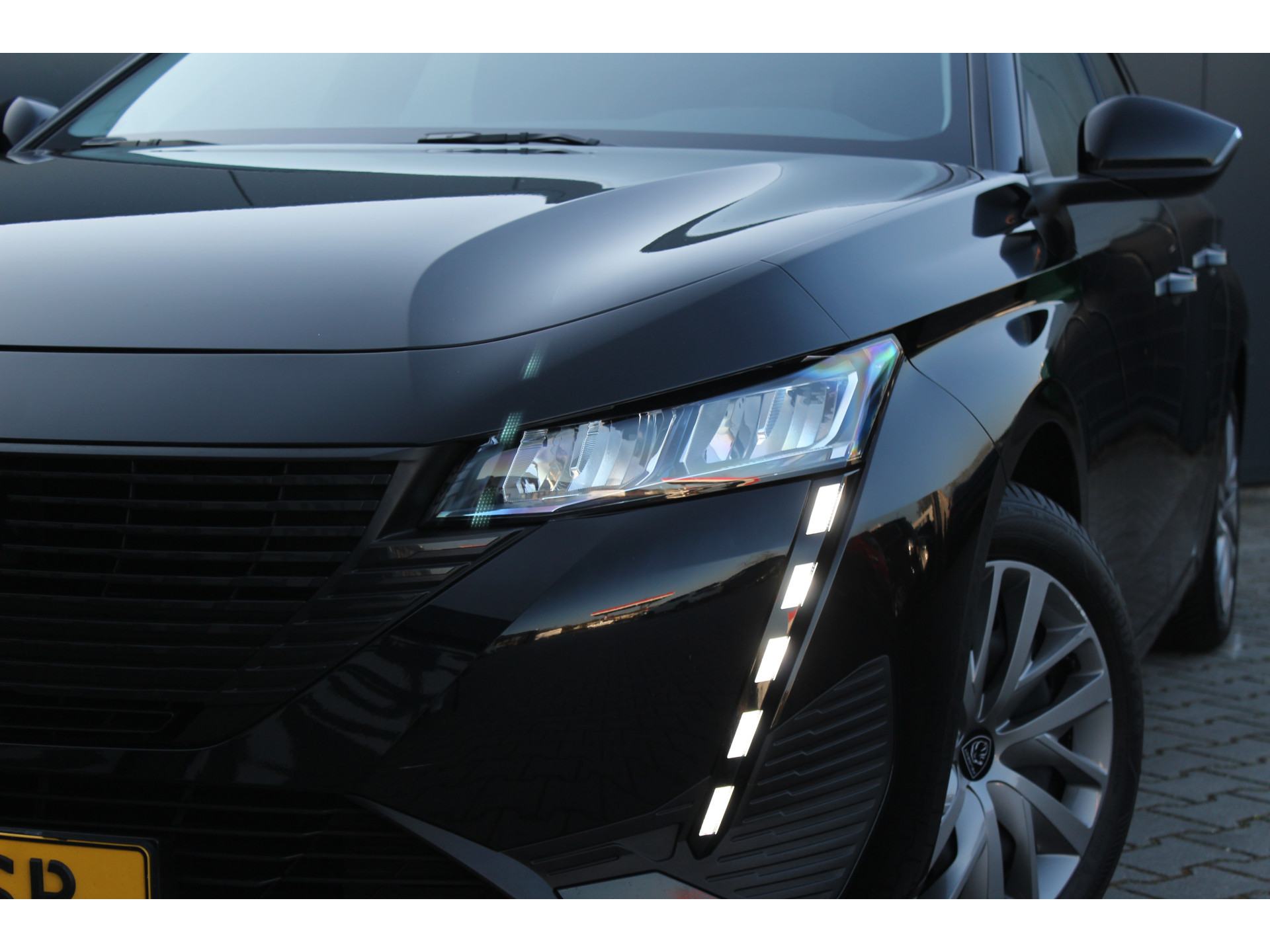 Peugeot 308 SW 1.2 Active Pack Business 111pk | incl. 12 maanden garantie 43926276-2.jpg | Van der Veen Autogroep
