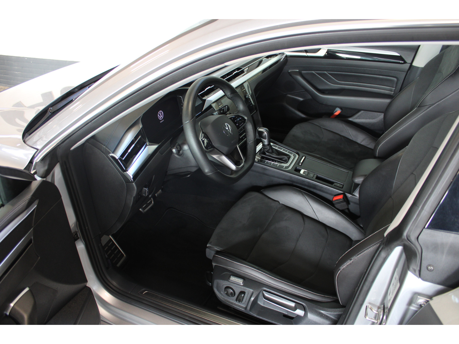 Volkswagen Arteon Shooting Brake 1.4 TSI eHybrid Elegance Business+ | Incl. 12 maanden garantie | 44217223-18.jpg | Van der Veen Autogroep