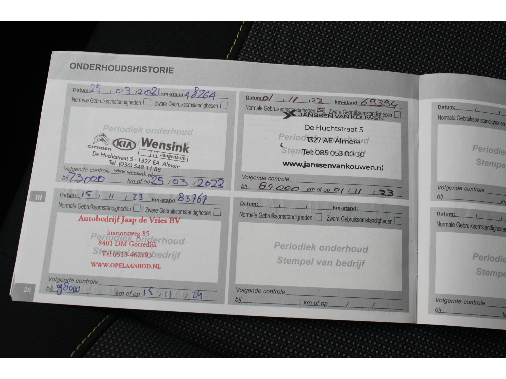 47350600-43.jpg